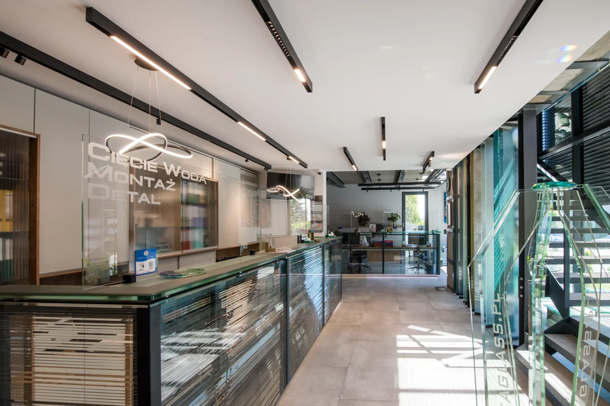 ZWAKA Glass office and interior